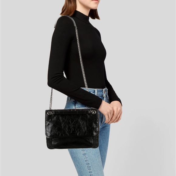 SAINT LAURENT Monogram Matelassé Medium Niki Chain Bag - Picture 3 of 5